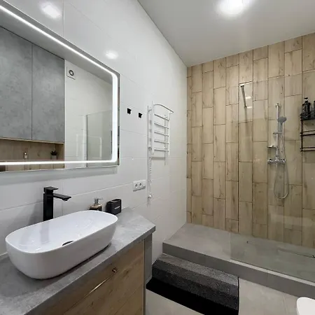 Kamanina 20 1-bedroom Design Apartment *